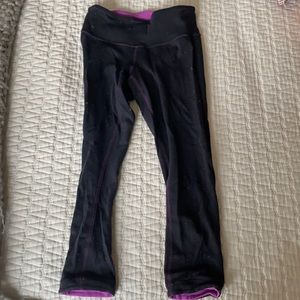 THE cutest lululemon leggings that are reversible!